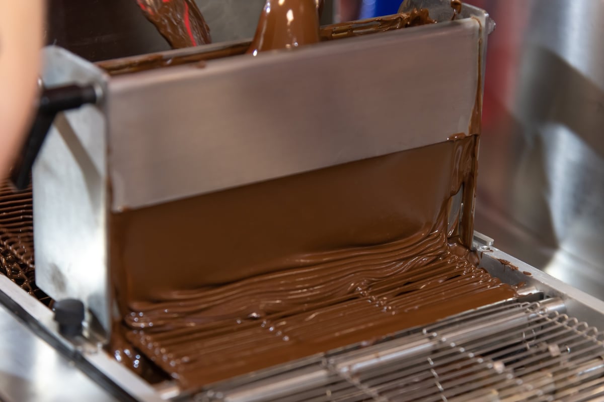 Transformation du cacao en chocolat